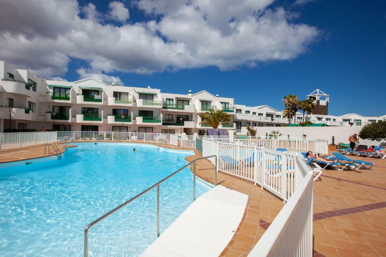 Luxury Beach Front Apartmentos Tahiche Costa Teguise Esterno foto