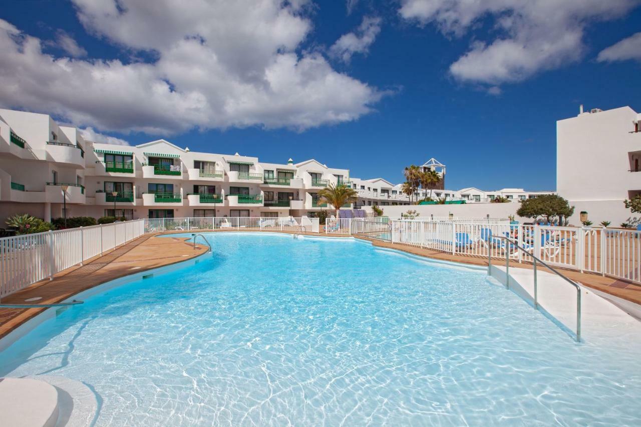 Luxury Beach Front Apartmentos Tahiche Costa Teguise Esterno foto