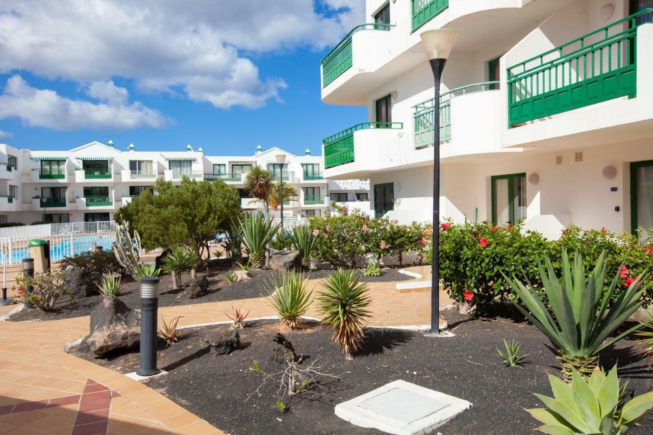 Luxury Beach Front Apartmentos Tahiche Costa Teguise Esterno foto