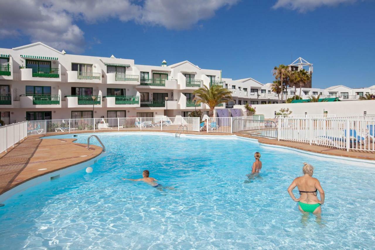 Luxury Beach Front Apartmentos Tahiche Costa Teguise Esterno foto